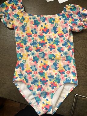 Mini Boden Girls Floral One-Piece Swimsuit Size 5–6Y
